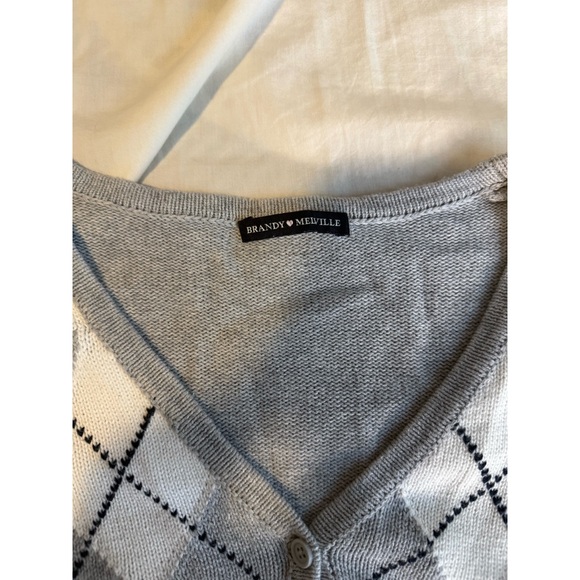 Brandy Melville Gray and White Argyle Cardigan - Picture 4 of 4